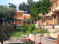 Dionysos Hotel Apartments & Studios