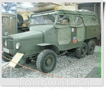 Французский армейский грузовой автомобиль Laffly S20TL VDP, рассчитанный на перевозку 10 человек и 2 пулемётов. В 1937-1940 годах было выпущено 630 автомобилей ...