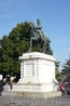 Памятник  королю Виктору Эммануилу на площади Бра.