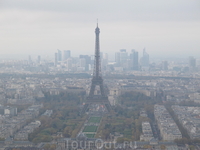 Эйфелева башня в сумерках Эйфелева башня в сумерках