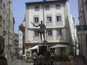Регенсбург. Статуя Дон Хуана Австрийского