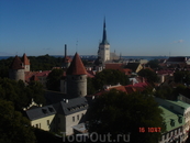квинтэссенция Таллинна: Олевисте, крепостная стена с башнями и море ....