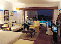 Elounda Beach hotel and Villas