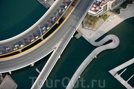 Мост Чарльза Граймса (Charles Grimes Bridge) и мост Уэбб (Webb Bridge) через реку Ярра (Yarra), Мельбурн, Австралия