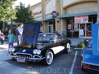 Riverside Plaza Car Show & Music Fest 2011.