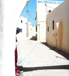 Узкие улочки Эр - РИЯДА, остров Джерба, Тунис