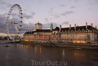 Вечерняя Темза и знаменитое Лондонское око.