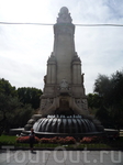 Памятник, посвященный Сервантесу. обратная его сторона