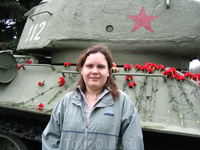 У танка на Пулковских высотах