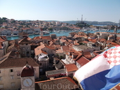 Флаг Хорватии над Трогиром