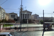 Национальная библиотека Греции является центральным хранилищем печати, центром национальной библиографии (эллинистики), центром ISBN, ISSN и ISMN Греции ...