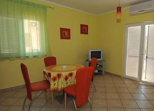 Apartments Elida