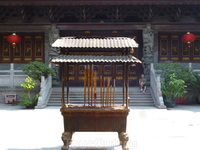 Храм Хуалинь