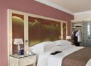 Фото Le Royal Tower Hotel