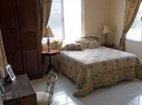 Hummingbird Inn