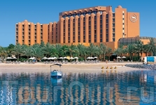 Sheraton Abu Dhabi Hotel & Resort