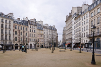 Парижская площадь Дофина