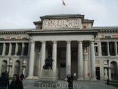 Мадрид. Музей Прадо. Статуя Веласкеса перед входом