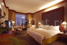 Chaophya Park Hotel
