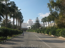впереди отель Nissi beach - один из лучших отелей Айя-Напы и Кипра. Популярен еще и потому что находится на одноименном пляже, который в свою очередь является ...