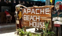 Фото отеля Apache Beach House