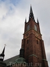 Церковь Riddarholmskyrkan — одно из самых старых зданий Стокгольма. Когда-то давно здесь располагался францисканский монастырь, сегодня это усыпальница ...