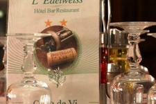 L Edelweiss