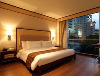 Adelphi Suites Bangkok