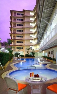 Фото отеля Baan Klang Hua Hin Resort & Condominium