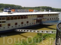 Botel Marina