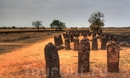 Каменные кольца Вассу в Гамбии - самое большое скопление мегалитов на планете. А неподалёку - национальный парк реки Гамбия, в котором можно поплавать ...
