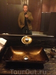 Просто понравился смеситель в туалете ресторана в Дер Валлей. )
