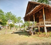 Baan Korphai Hill Resort