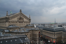 Вот этот вид открывается с открытой площадки на седьмом этаже Галереи Лафайет, не пропустите это зрелище! Вот этот вид открывается с открытой площадки на седьмом этаже Галереи Лафайет, не пропустите это зрелище!