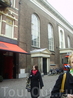 центральная торговая улица в Гааге