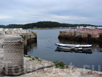 на Красном острове