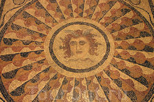 многовековая мозаика в залах Дворца Великого магистра
