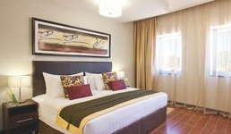 Movenpick Dubai The Square