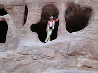 В пещерах Петры