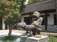 А это музей древнего китайского секса в саду Туйсы