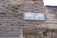 Дом-музей прославленного испанского художника Эль Греко расположен на этой улице.