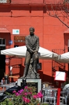 Статуя Гумбольта, большого знатока Мексики.