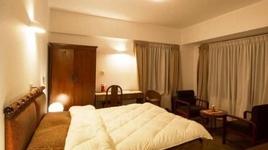 Ambassador Chauni Apartment-Hotel