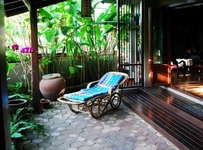 Baan La Poon Hotel