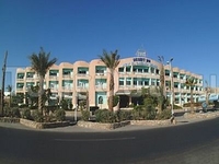Фото отеля Desert Inn Hotel