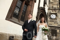 Вперед к новой жизни - в Ратушу на церемонию бракосочетания!