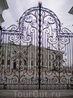 Кремль. Ворота перед Президентским дворцом.