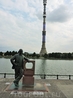 Символично! Памятник изобретателю телевидения Владимиру Зворыкину. Перед выстраивается целая очередь желающих запечатлеть себя "по ящику"