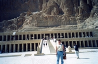 Заупокойный храм Хатшепсут в Дейр-эль-Бахри