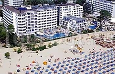 Hotel Chaika Beach